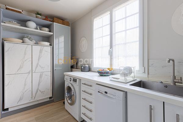 Vente
                Appartement54,5 m² - 2 Pièces -
                    TROUVILLE SUR MER (14360)
