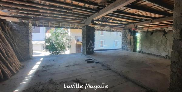 2 Garages pour artisans ou à Réhabiliter