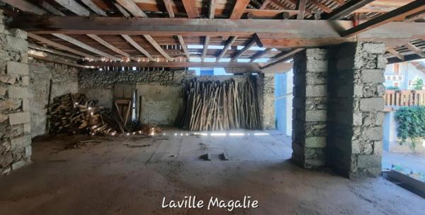 2 Garages pour artisans ou à Réhabiliter