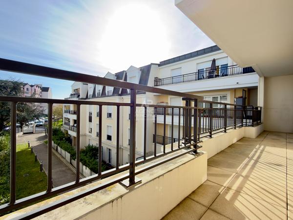 Appartement Sannois 3 pièce(s) 62.45 m2 214 000 € **  - Référence  26-3906