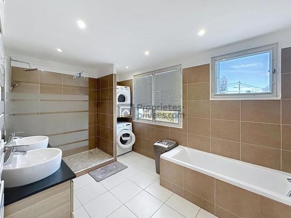 Maison Gretz Armainvilliers 5 pièces GRAND GARAGE et DEPENDANCE