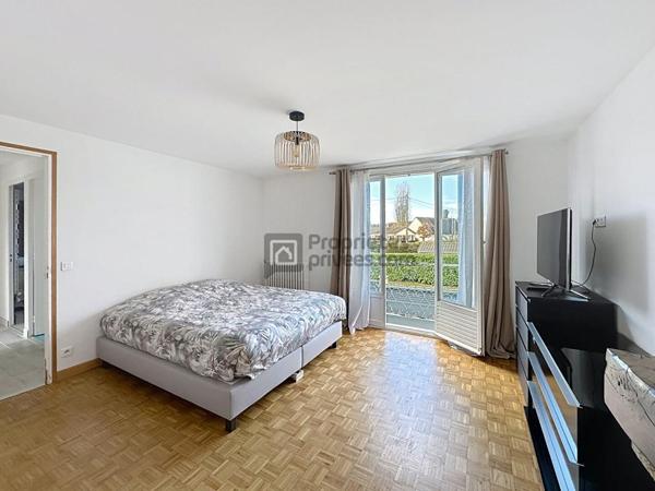 Maison Gretz Armainvilliers 5 pièces GRAND GARAGE et DEPENDANCE