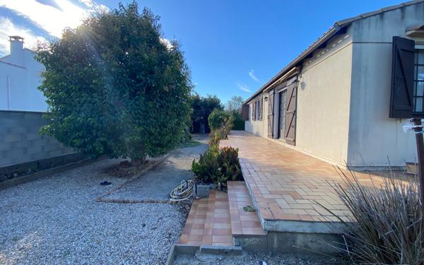 Maison à vendre    5 pièces •  Rodilhan