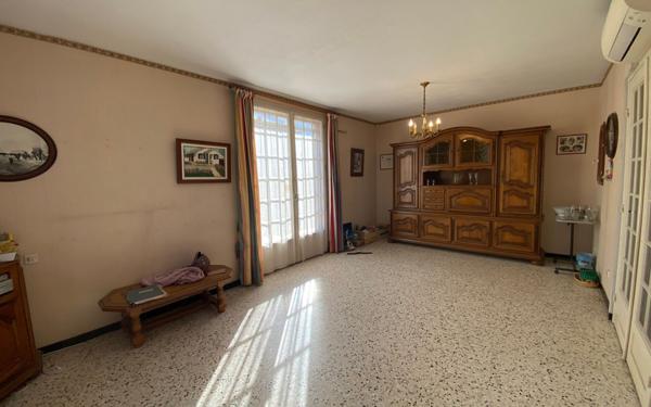 Maison à vendre    5 pièces •  Rodilhan