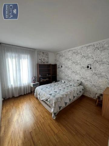 Appartement à louer 2 pièces 50.46m² Tours (37000)