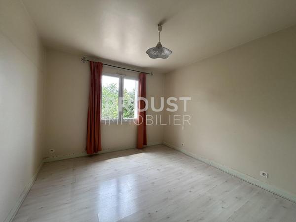 Quartier calme AIFFRES maison de 144 m² avec 1200 de terrain.