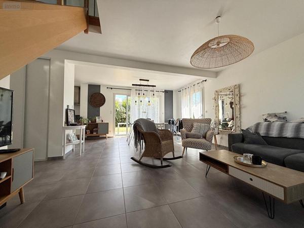 Maison à vendre à Saint-Coulomb en Ille-et-Vilaine (35350), ref : 258