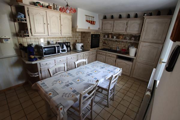 Superbe Maison a Vendre a Saint Jean de la Ruelle - 5 Chambres et Grand Jardin !