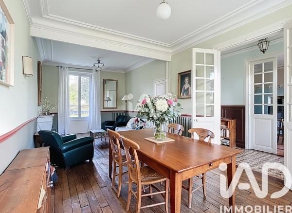 Maison à vendre 8 pièces 207 m² Saint-Maur-des-Fossés