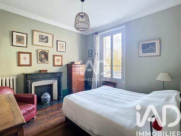 Maison à vendre 8 pièces 207 m² Saint-Maur-des-Fossés