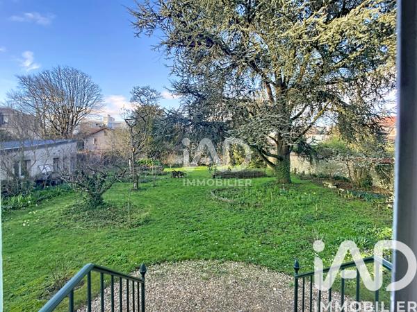 Maison à vendre 8 pièces 207 m² Saint-Maur-des-Fossés