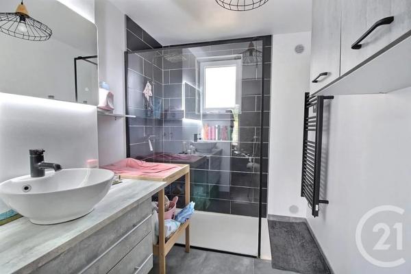 Maison à vendre  4 pièces - 88,70 m 2   CHATEAU THIERRY  - 02