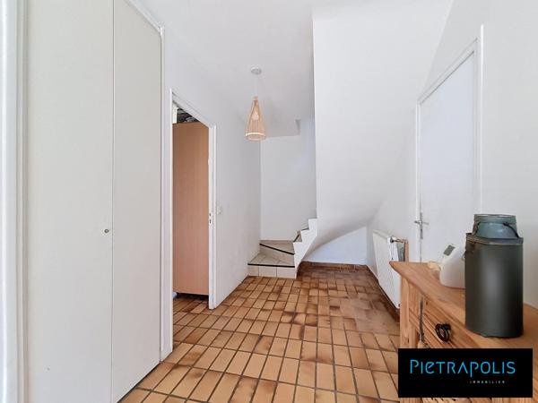 Maison individuelle à rénover - 3 chambres -  Terrain 577m²