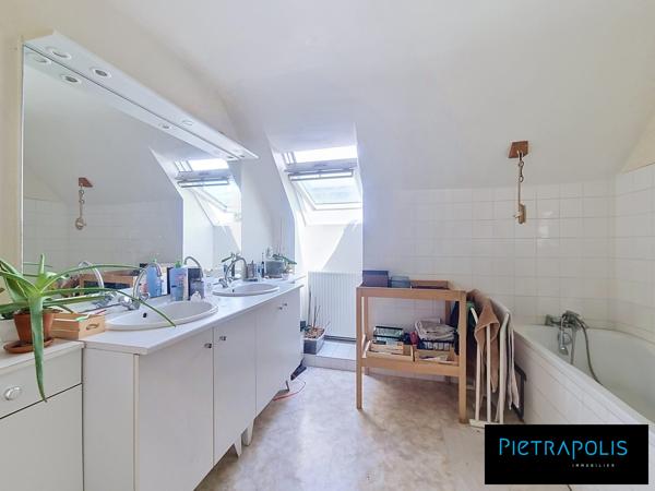 Maison individuelle à rénover - 3 chambres -  Terrain 577m²