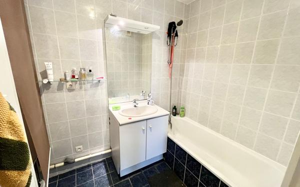 Appartement à vendre    2 pièces • 40,73 m2 Villeurbanne