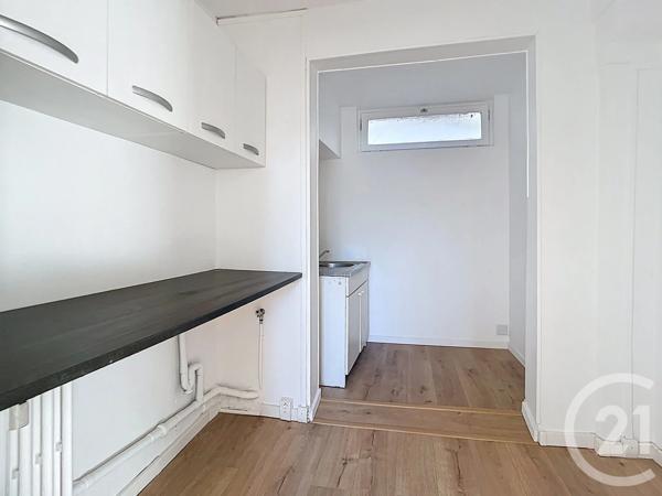 Appartement F2 à vendre  2 pièces - 40 m 2   CREPY EN VALOIS  - 60