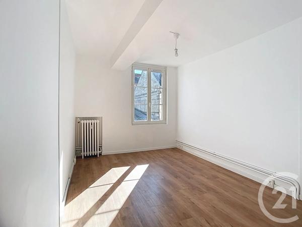 Appartement F2 à vendre  2 pièces - 40 m 2   CREPY EN VALOIS  - 60