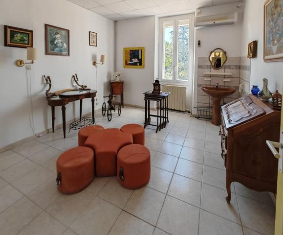 Magnifique propriété de 550 m² SH sur un terrain de 2000 m²