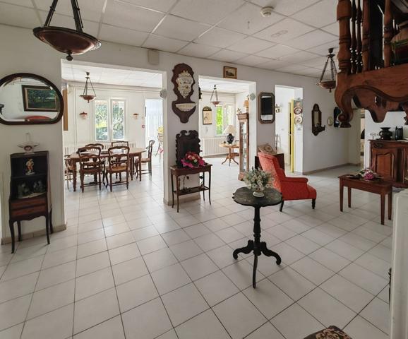 Magnifique propriété de 550 m² SH sur un terrain de 2000 m²