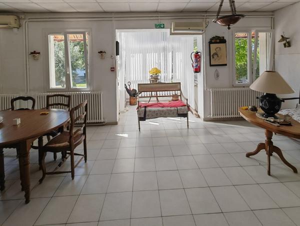 Magnifique propriété de 550 m² SH sur un terrain de 2000 m²