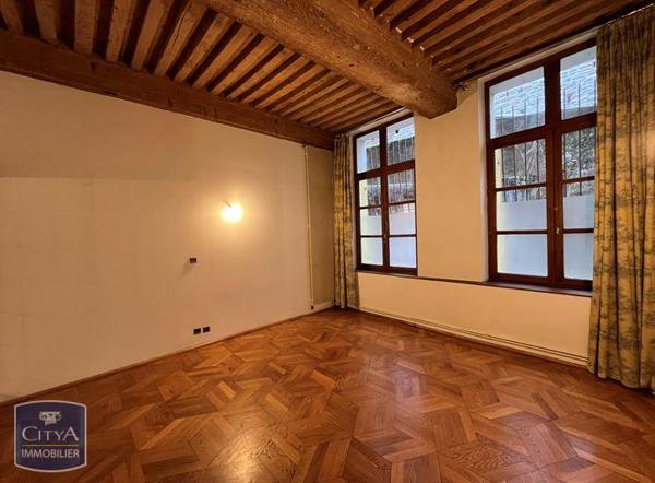 Appartement à louer 2 pièces 126.63m²