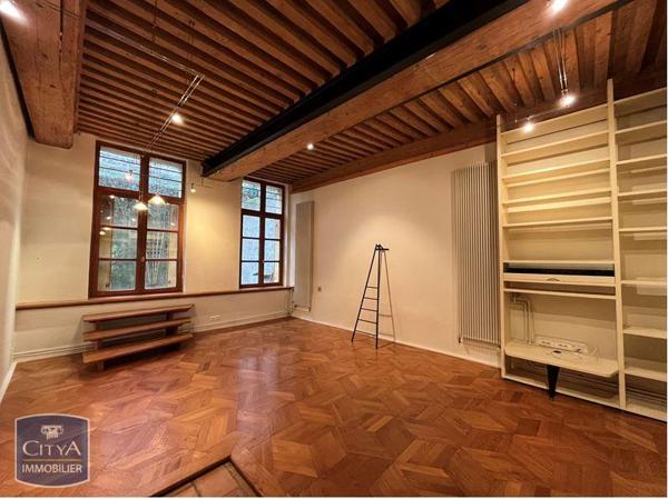 Appartement à louer 2 pièces 126.63m²