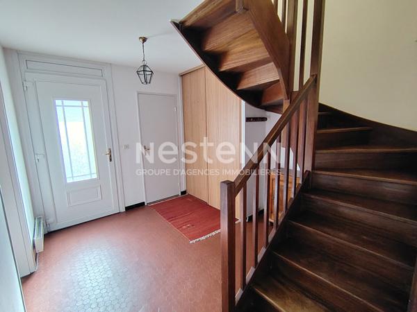 A VENDRE MONTIGNY VILLAGE MAISON 107M² MITOYENNE D'UN COTE SUR TERRAIN CLOS 298 M²