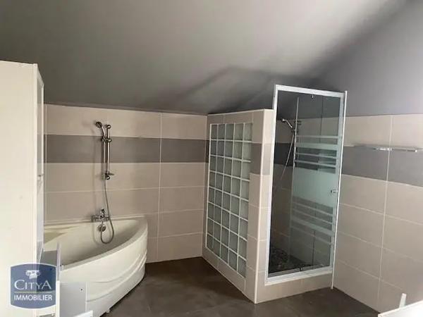 Maison à louer 4 pièces 142.72m² Le Tampon (97430)