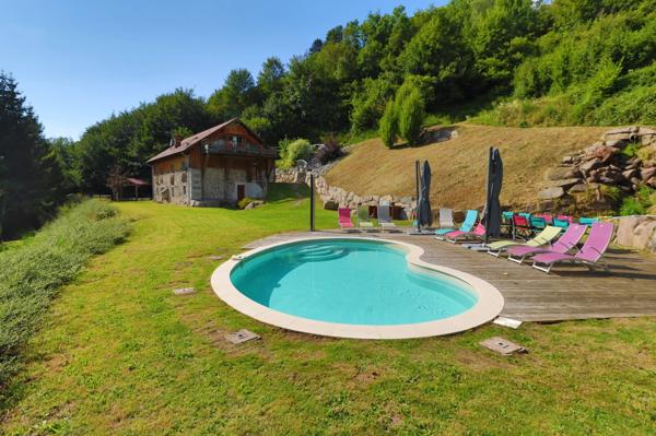 Dpt Vosges (88), à vendre LA BRESSE gite en pierre P9 de 284,15 m² - Terrain de 3 700 m²