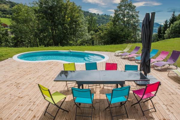 Dpt Vosges (88), à vendre LA BRESSE gite en pierre P9 de 284,15 m² - Terrain de 3 700 m²