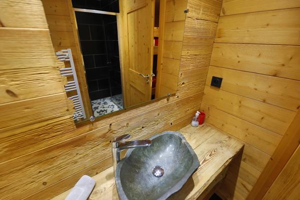 Dpt Vosges (88), à vendre LA BRESSE gite en pierre P9 de 284,15 m² - Terrain de 3 700 m²