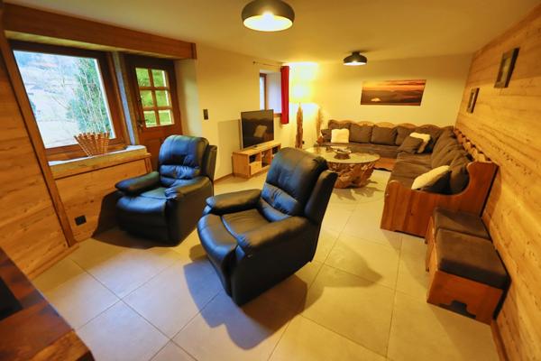 Dpt Vosges (88), à vendre LA BRESSE gite en pierre P9 de 284,15 m² - Terrain de 3 700 m²