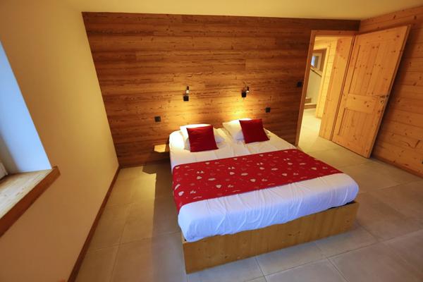 Dpt Vosges (88), à vendre LA BRESSE gite en pierre P9 de 284,15 m² - Terrain de 3 700 m²