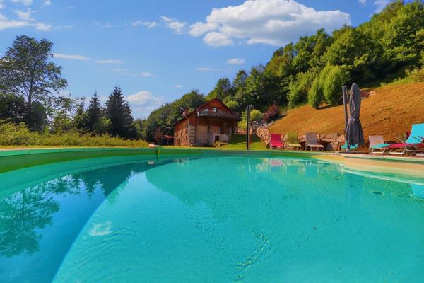 Dpt Vosges (88), à vendre LA BRESSE gite en pierre P9 de 284,15 m² - Terrain de 3 700 m²