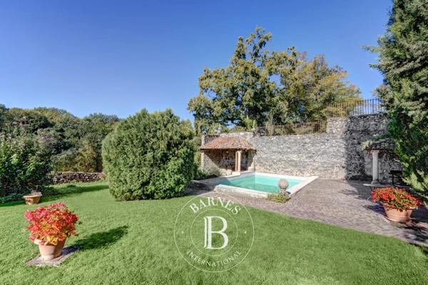 Annecy, Château 5 Chambres -  685 m² à vendre