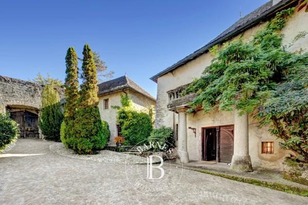 Annecy, Château 5 Chambres -  685 m² à vendre