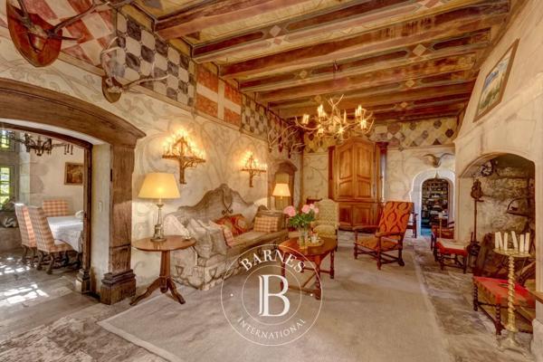 Annecy, Château 5 Chambres -  685 m² à vendre