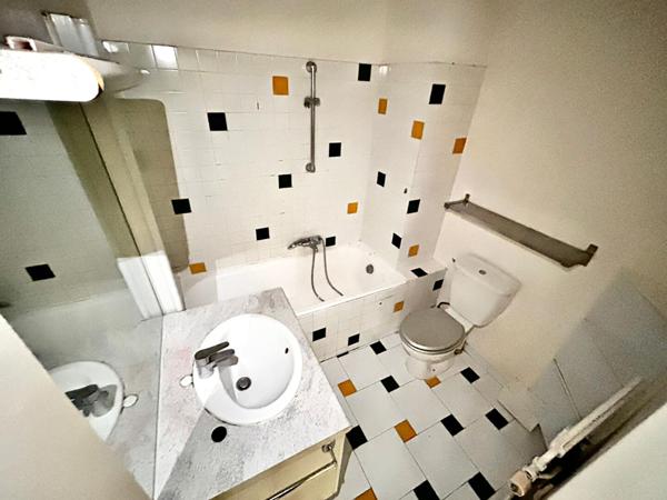 LE CANNET / PROCHE VIEUX CANNET