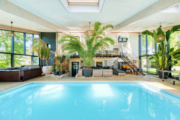 Vente Maison de luxe Port-des-Barques 10 Pièces 340 m²