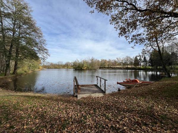 Terrain à vendre |  La Buxerette |  17526 m²