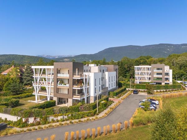 Vente Appartement de luxe Divonne-les-Bains 8 Pièces 167 m²