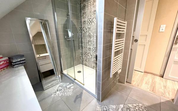 Maison à vendre    7 pièces •  Parthenay