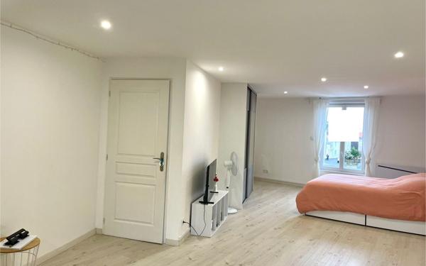 Maison à vendre    7 pièces •  Parthenay