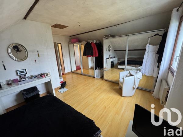 Maison 5 pièces de 165 m² à Vennecy (45760)