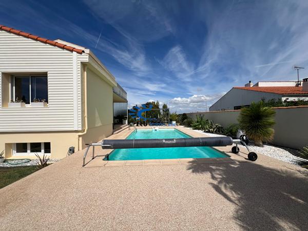 DOMPIERRE SUR MER MAISON 6 CHAMBRES PISCINE JARDIN GARAGE Dompierre sur mer