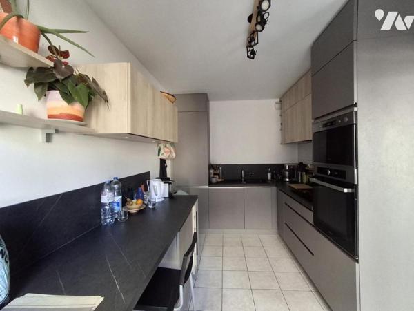 A VENDRE LILLE (Liberté/Vauban) Appartement T4 de 106m² avec GARAGE et Balcon  