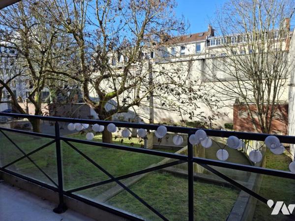 A VENDRE LILLE (Liberté/Vauban) Appartement T4 de 106m² avec GARAGE et Balcon  