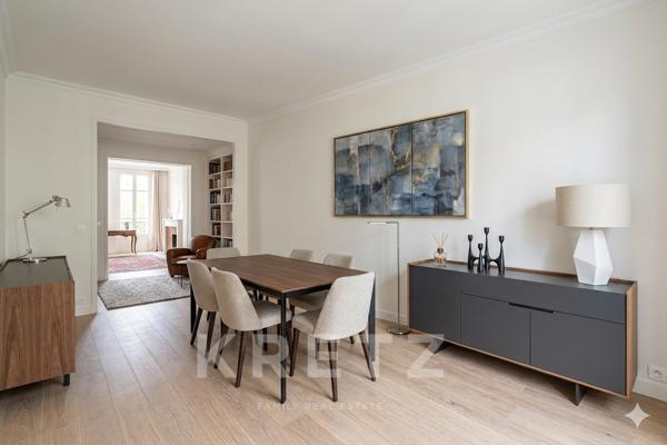 NEUILLY-SUR-SEINE – Mairie/Perronet – Rare dans le secteur – 4ème étage – Vue dégagée – Traversant –