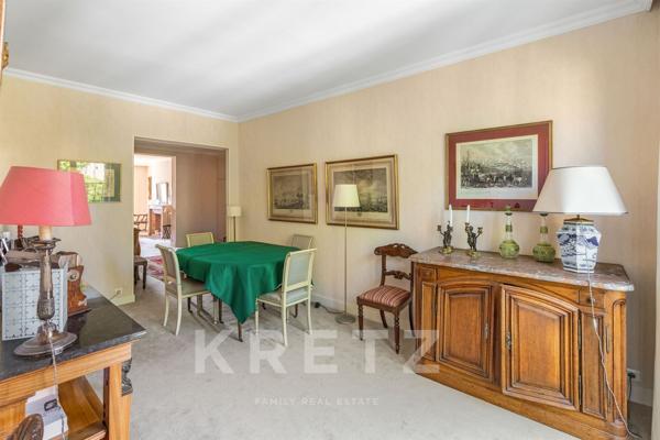 NEUILLY-SUR-SEINE – Mairie/Perronet – Rare dans le secteur – 4ème étage – Vue dégagée – Traversant –