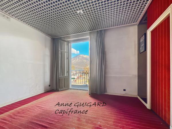 ANNECY (74) - Vieille ville - BUREAUX 92 m² - Emplacement exceptionnel -vue lac